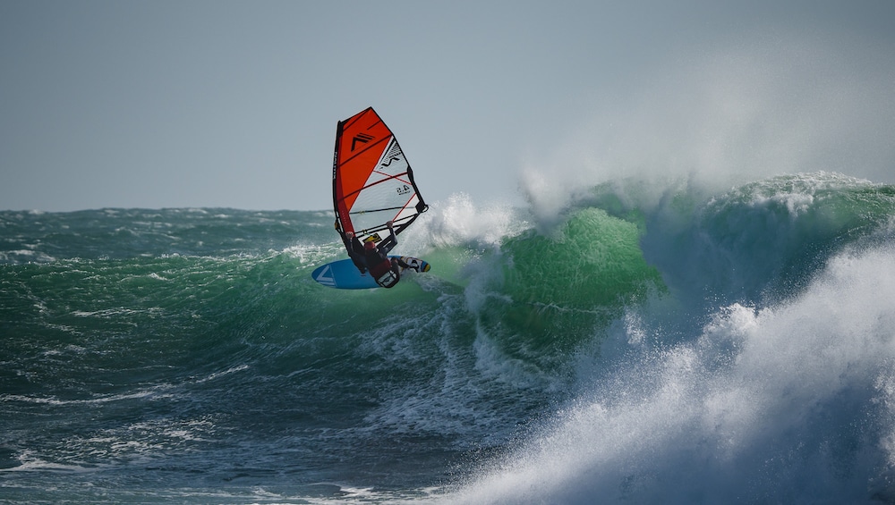 windsurf