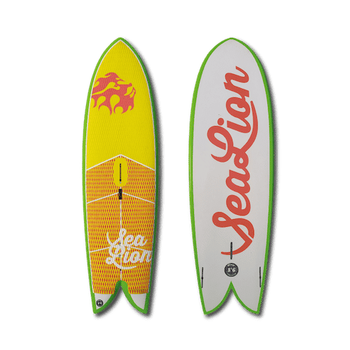 Planche de surf jaune et verte avec les mots "sealion" inscrits dessus.
